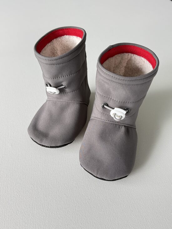 Tipatu-tapatu zābaciņi